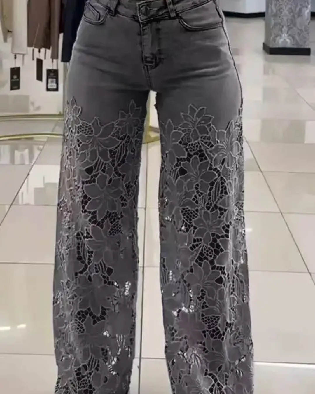Le Jean Dentelle | Coupe Mi-Haute Flatteuse — DenimElle