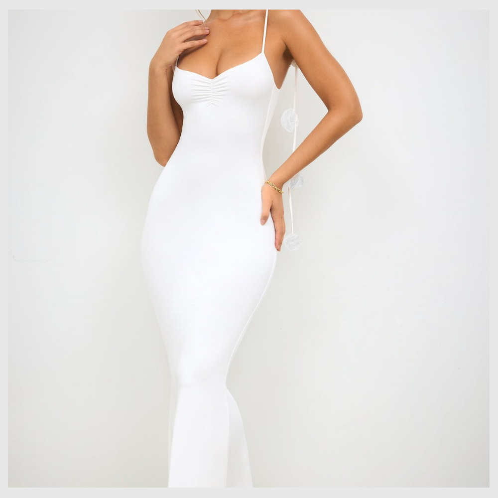 Clara™ - Robe fronde décorée de fleurs