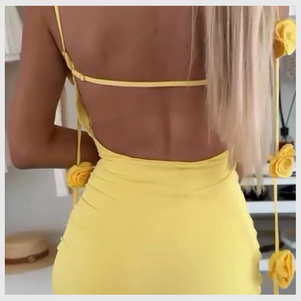 Clara™ - Robe fronde décorée de fleurs