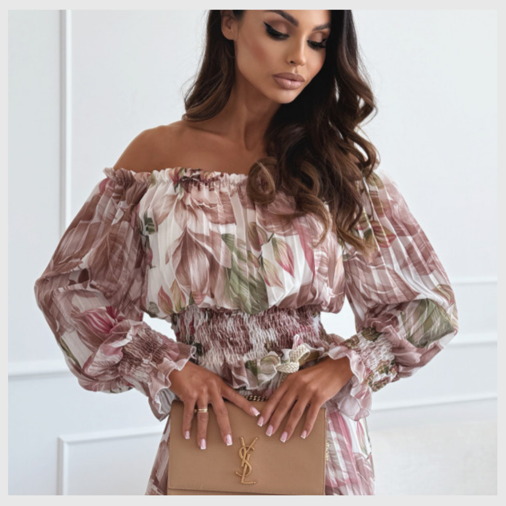 Ensemble deux pièces à motif floral : blouse épaules dénudées et jupe longue