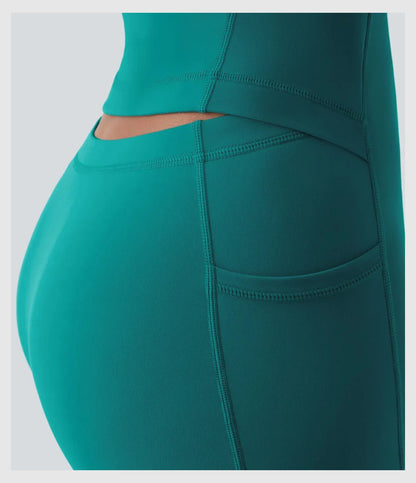 Robe de printemps avec brassière intégrée et shorts