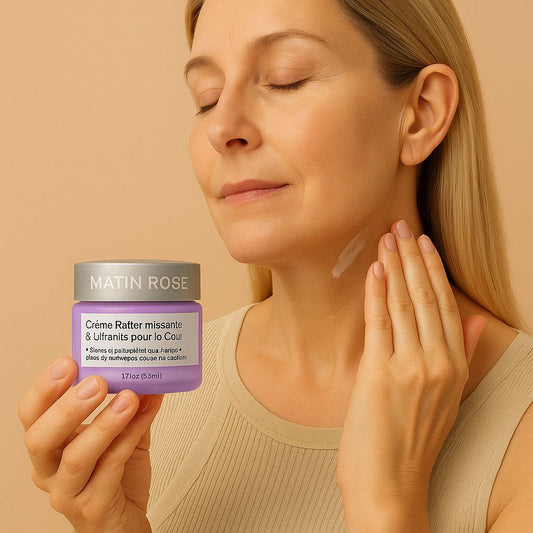 Luméa™ – Crème Raffermissante Délicate pour le Cou & Décolleté