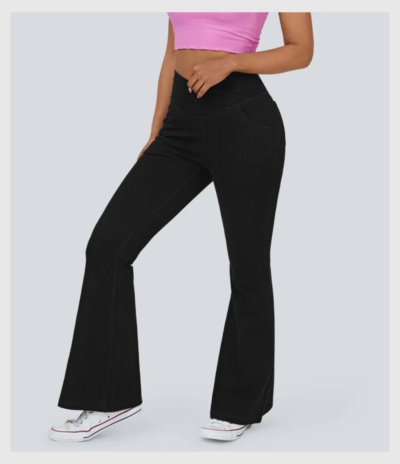 Pantalon évasé croisé taille haute en denim extensible