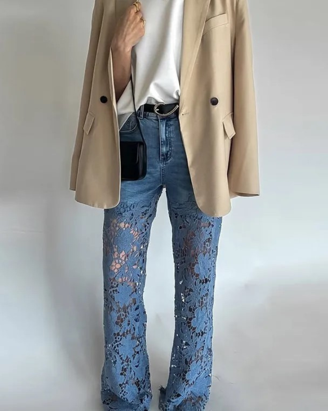 Le Jean Dentelle | Coupe Mi-Haute Flatteuse — DenimElle