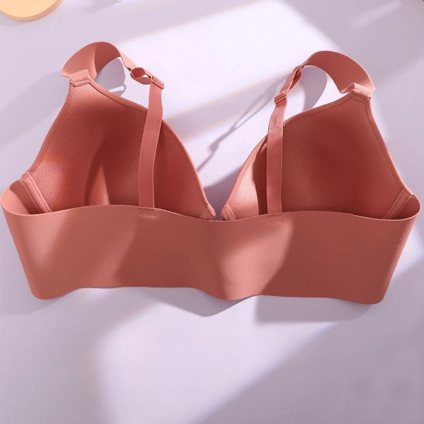 Soutien-gorge DouxLift™ à fermeture frontale — Confort tout-jour.