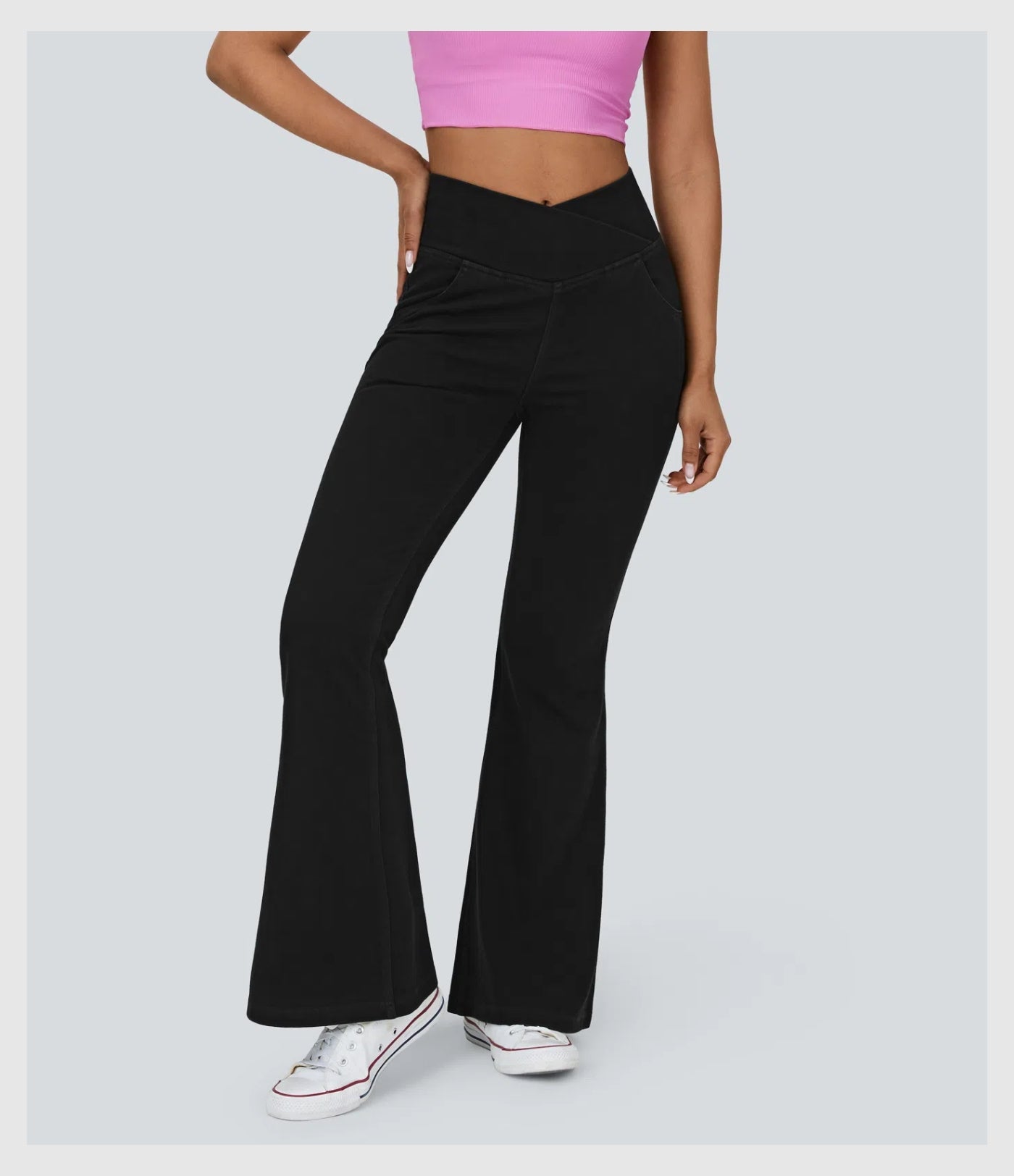 Pantalon évasé croisé taille haute en denim extensible