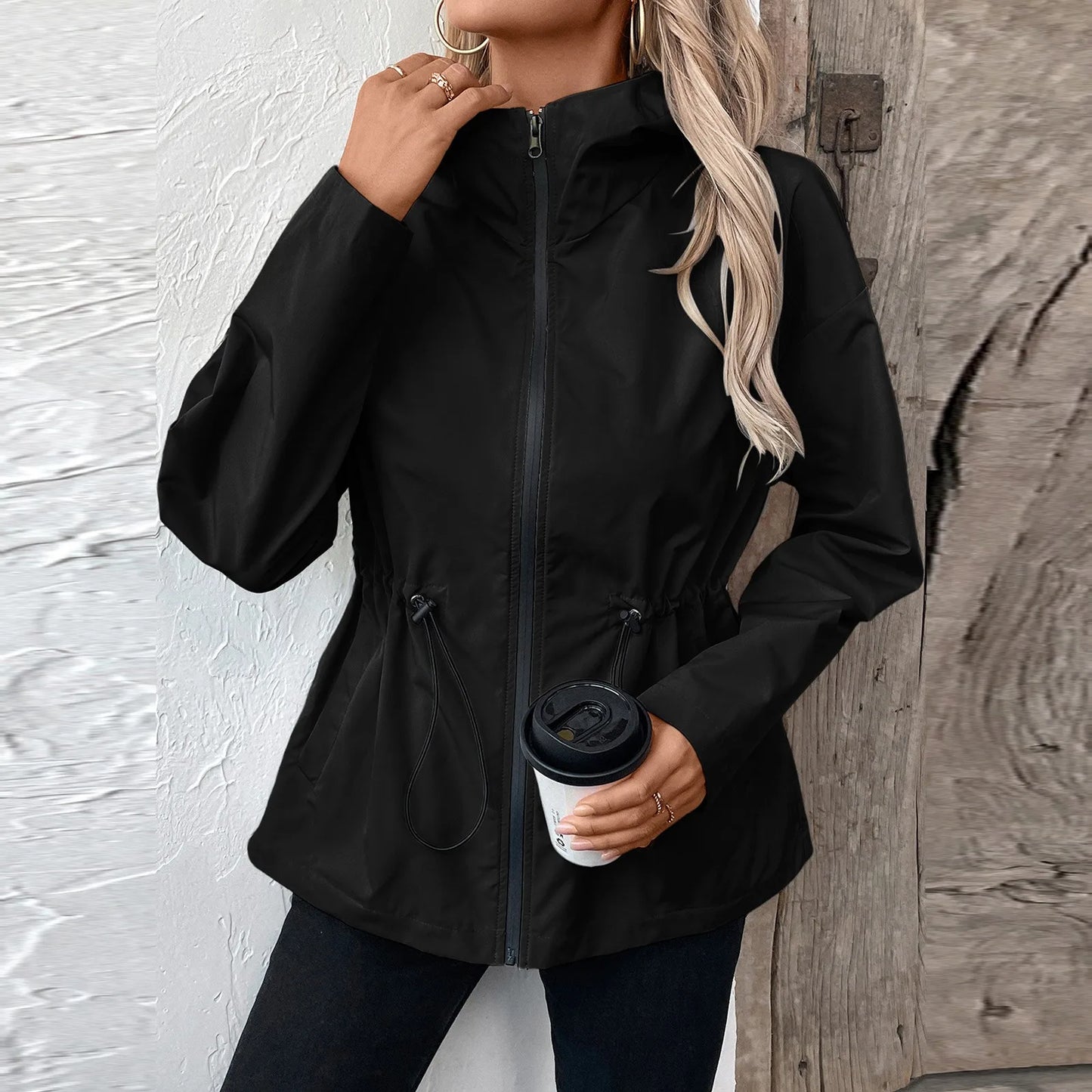 Veste Imperméable à Capuche – Élégance & Confort au Quotidien