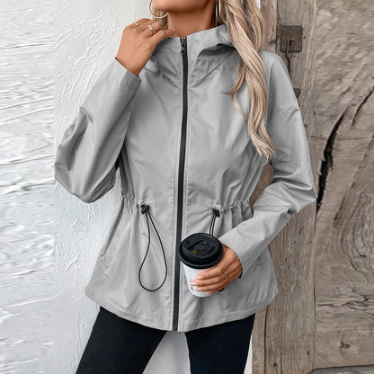 Veste Imperméable à Capuche – Élégance & Confort au Quotidien