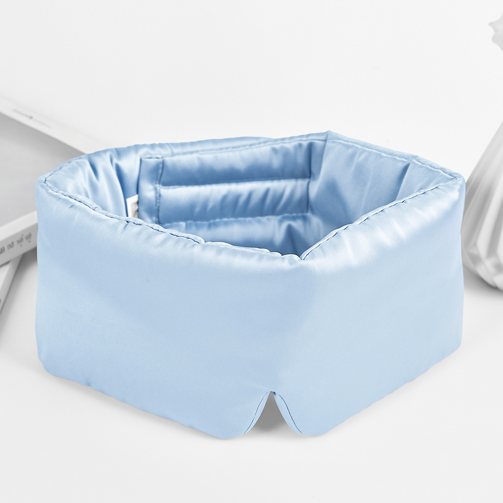 RêveSoie™ – Le Masque Doux en Soie pour un Sommeil Profond.