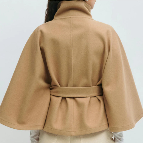 Veloria™ – Cape Élégante pour Femme avec Ceinture et Col Haut