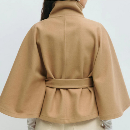 Veloria™ – Cape Élégante pour Femme avec Ceinture et Col Haut
