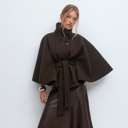 Veloria™ – Cape Élégante pour Femme avec Ceinture et Col Haut