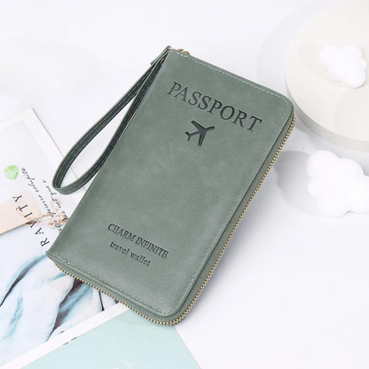 Cuirévo™ – Portefeuille RFID Chic pour Voyageurs Modernes.